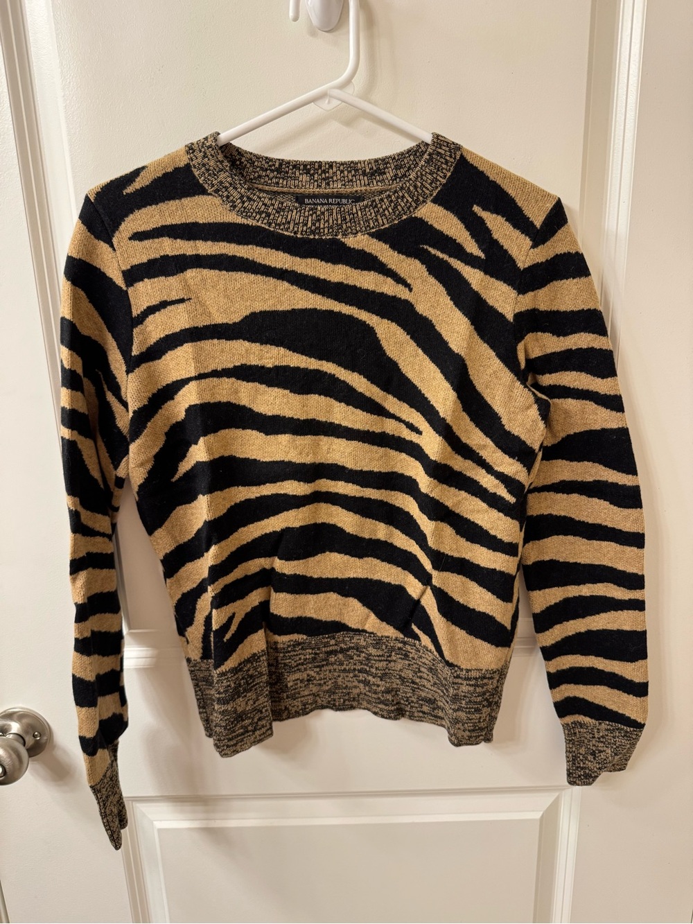 Banana Republic Black and Tan Zebra-Stripe Crewneck Sweater